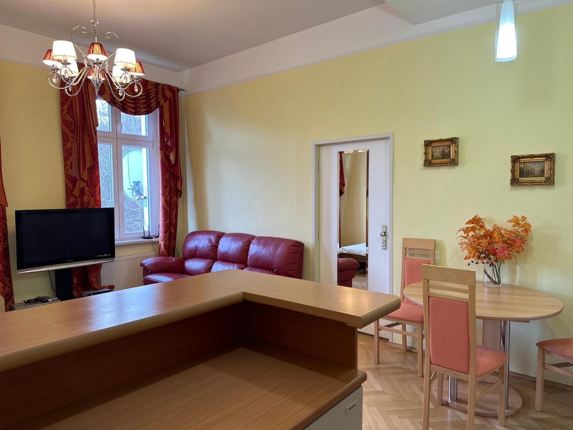 Apartment Svahova 986/6 *
